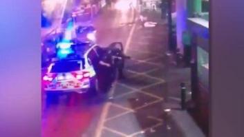 El vídeo del momento en el que la policía abate a los tres terroristas de Londres