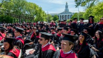El Gobierno de Trump acusa a Harvard de discriminar a los asiáticos en sus admisiones
