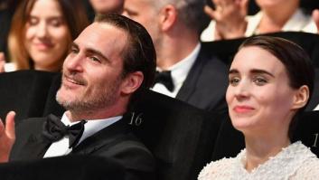 Rooney Mara y Joaquin Phoenix hacen oficial su relación