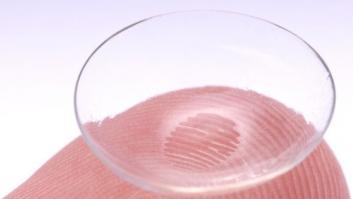 Las lentillas pueden contribuir a contaminación del agua con microplásticos