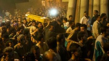 Egipto bombardea bases "terroristas" en Libia tras el atentado contra los coptos