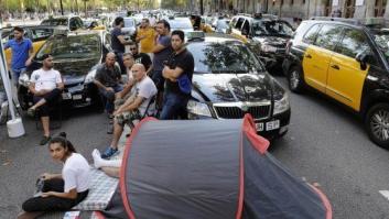 Los taxistas de Barcelona, a Fomento: "O licencia urbana o nada"
