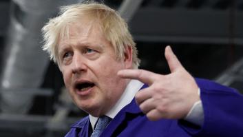 Boris Johnson envía un correo a los 'tories' para intentar recuperar su confianza