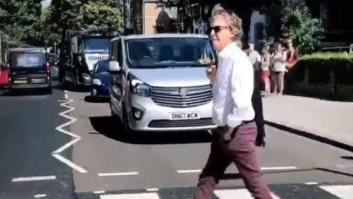 Paul McCartney vuelve a cruzar Abbey Road casi 50 años después