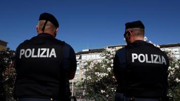 Investigan a un hombre en Italia por mantener el cadáver de su mujer tres meses en el sofá