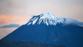 Columpiarse hacia el vacío: el vigía del Tungurahua