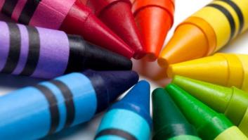 Después de eliminar un color, Crayola crea uno nuevo y puedes ayudar a ponerle nombre