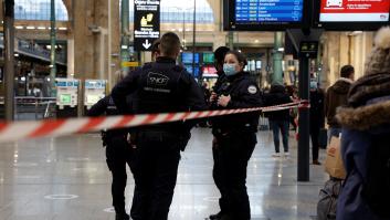 Dos agentes abaten a un hombre en la estación del Norte de París armado con un cuchillo