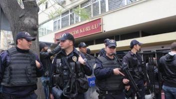 Turquía arresta a 803 personas por vínculos con el clérigo Fethulá Gülen, al que culpa del golpe de Estado