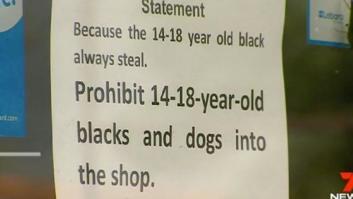 Un supermercado escandaliza al mundo al prohibir la entrada a "jóvenes negros y a perros"