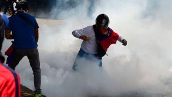 Al menos dos muertos en los choques entre manifestantes y policía en Venezuela