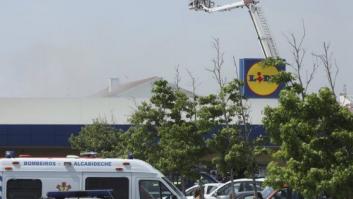 Al menos cinco muertos al estrellarse una avioneta contra un supermercado en Portugal