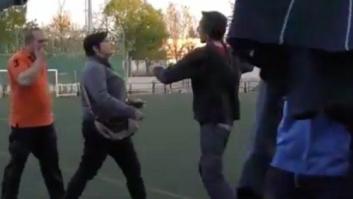 Un partido de juveniles en La Rioja se convierte en un ring de boxeo entre un padre y una madre