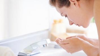 Cinco errores que cometes al lavarte la cara
