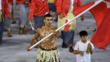 El abanderado de Tonga que enamoró a los espectadores