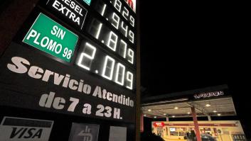 La gasolina y el gasóleo vuelven a batir récords pese a la caída del petróleo