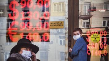 La Bolsa de Moscú reabre parcialmente con subidas después de tres semanas de cierre histórico