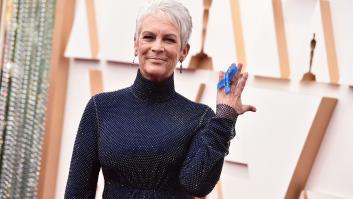 Qué significa el lazo azul que famosos como Pedro Almodóvar han llevado a los Oscar