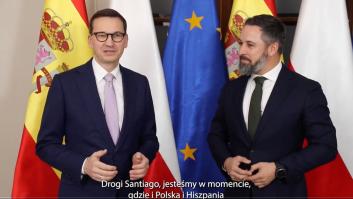 El primer ministro polaco sube un vídeo con Abascal: las reacciones de sus seguidores son tela