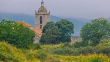 Hallan ahorcado a un joven denunciado por maltrato en Llanes (Asturias)