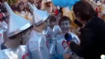 "¡¡Cocaína!!": unos niños ponen en apuros a una reportera durante el carnaval de Logroño