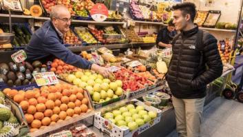 Los españoles cada vez compramos menos fruta (y estamos más gordos)