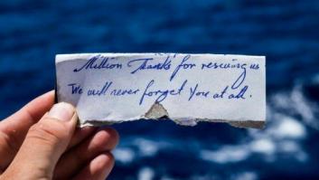 El emotivo mensaje de un refugiado rescatado en el mar que se convierte en viral