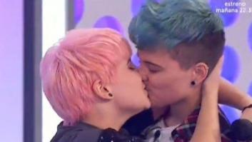 El beso de Marina y su novio: el día que TVE hizo historia sin saberlo