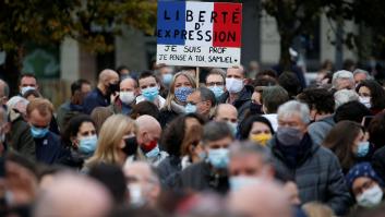 Miles de personas se reunieron en Francia tras el asesinato de Samuel Paty