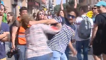 Agredida una mujer que llevaba una bandera de España en las protestas contra la sentencia del procés