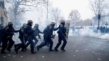 Enfrentamientos entre policías y manifestantes en París