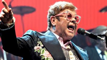 Elton John abandona un concierto por una neumonía