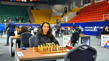 Sara Khadem, la ajedrecista que reta al régimen iraní al jugar sin velo se instalará en España