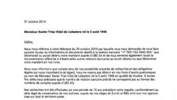 Xavier Trias muestra un documento del banco suizo UBS que certifica que no tiene cuentas