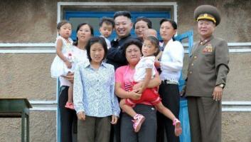 Kim Jong-Un: foto de familia ¿feliz? (FOTOS)