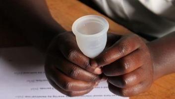 Cómo las copas menstruales están cambiando la vida en África Oriental