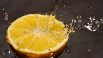12 beneficios de beber agua con limón cada mañana