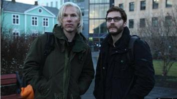 Película sobre Julian Assange: primera foto de Benedict Cumberbatch caracterizado como el fundador de Wikileaks