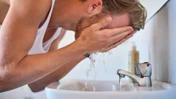 Los errores que cometes cuando te lavas la cara por la mañana