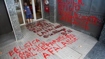 Los Mossos investigan unas pintadas contra Puigdemont en el consulado de Bélgica
