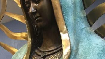Investigan una estatua de la Virgen María que 'llora'