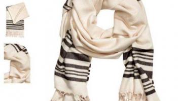 H&M genera polémica al lanzar un fular que se parece a un manto de oración judío