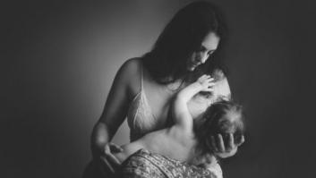 39 enternecedoras fotos de madres dando el pecho a sus hijos