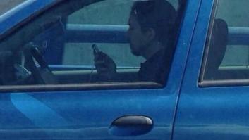 ¿Pablo Iglesias 'cazado' mientras conduce y habla por el móvil? (FOTOS)