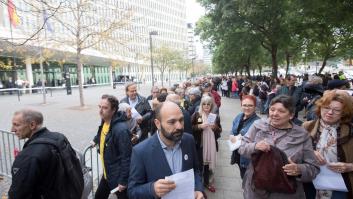 Colas con cientos de personas ante los juzgados en Cataluña para autoinculparse por el 1-O