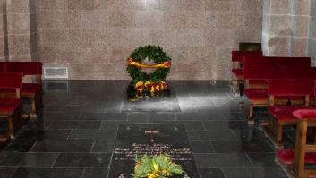 El Gobierno divulga fotos de la tumba de Franco en Mingorrubio