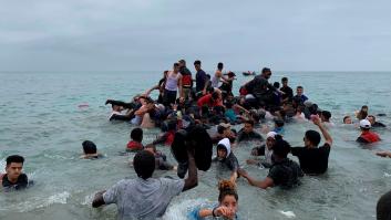Al menos 8.000 migrantes llegan a Ceuta desde Marruecos en una crisis humanitaria y política sin precedentes