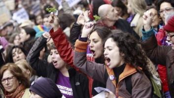 Miles de personas se manifiestan en Madrid con ruda y perejil contra la ley de Gallardón (FOTOS)