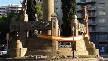 El misterio de las banderas de España que cubren Barcelona