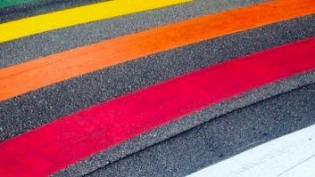 Polémica en Gandia por los pasos de cebra con los colores del arcoiris